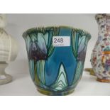 An old Minton Secessionist planter, 16cm high