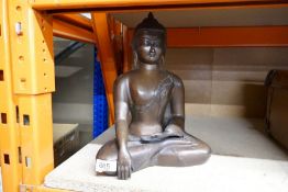 Sakyamuni buddha statue