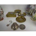 A small silver inkwell, 3 brass dishes having silver inset plaques, stamped 900 and sundry