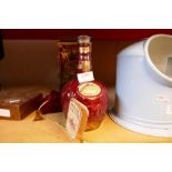 Chivas Regal 21-year-old Royal Salute whisky in Wade ceramic decanter, 75cl (with original bag an