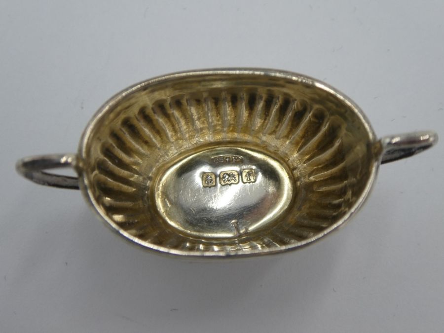 A silver miniature tea service by Cornelius Desormeaux Saunders and James Francis Hollings Shepherd. - Bild 4 aus 4