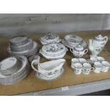 A quantity of Wedgwood Kutani Crane tableware