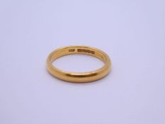 22ct yellow gold wedding band size K/L, Birmingham, maker SH, 3.4g approx