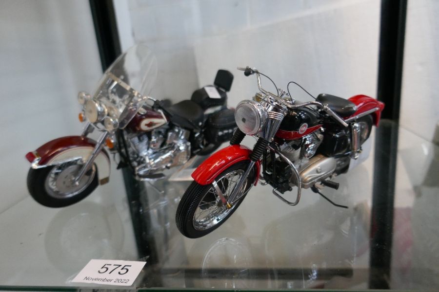 Two Franklin Mint die cast 1/10 scale Harley Davidson motorbikes, boxed, never been out the box - Bild 4 aus 4
