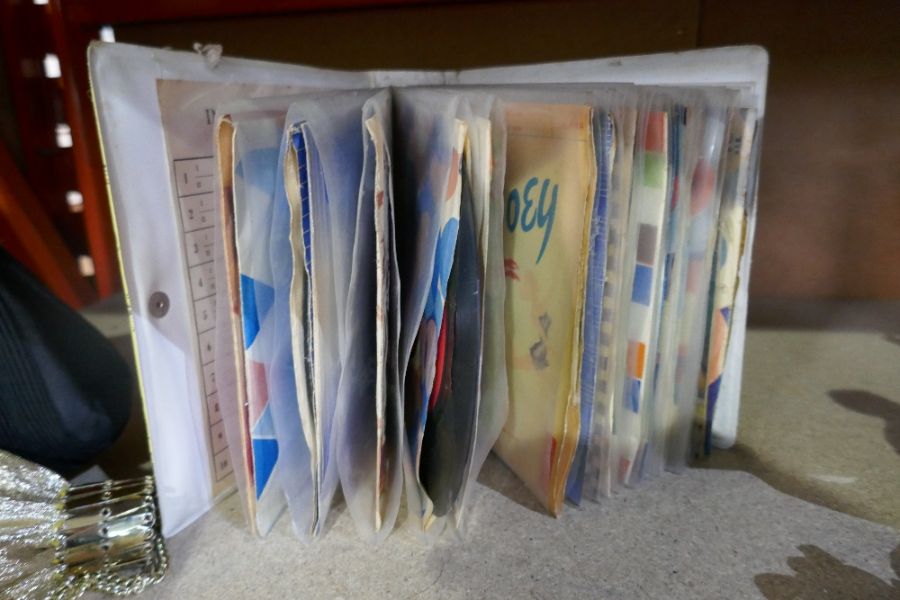 A set of vintage 45s incl. a boxed set entitled 'The Beatles Collection' - Image 3 of 4