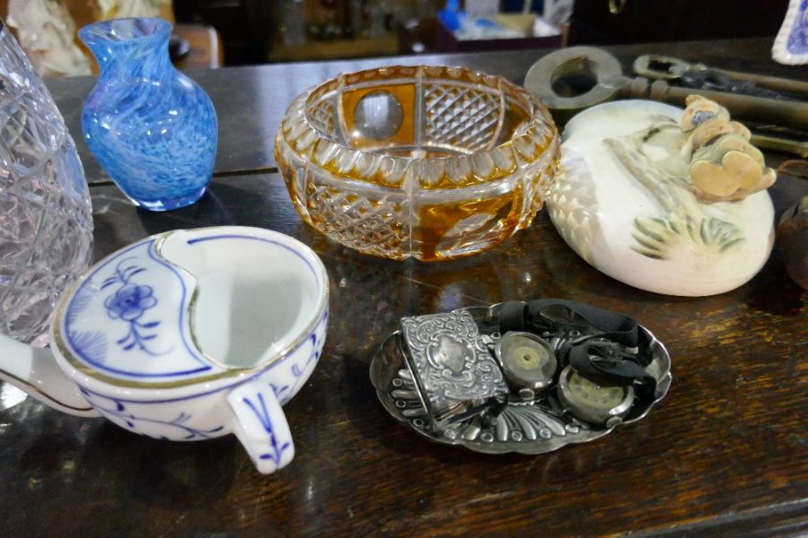 Mixed collectables including a cut glass biscuit barrel and three large keys - Image 7 of 9