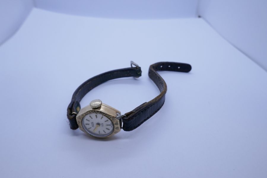 Vintage 9ct gold cased ladies wristwatch 'Swiss Empress', marked 375, on brown leather strap - Image 2 of 2