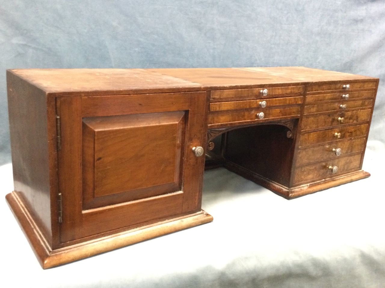 A late Victorian table-top walnut collectors cabinet, with central mirror-back having scroll - Image 3 of 3