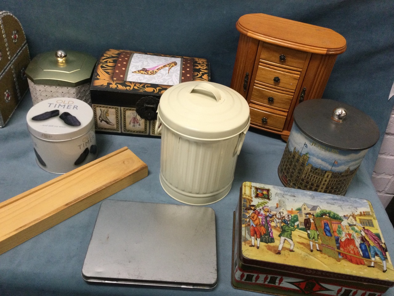 Miscellaneous tins & boxes - mainly modern, domed, biscuit, a jewellery cabinet with drawers, - Image 3 of 3