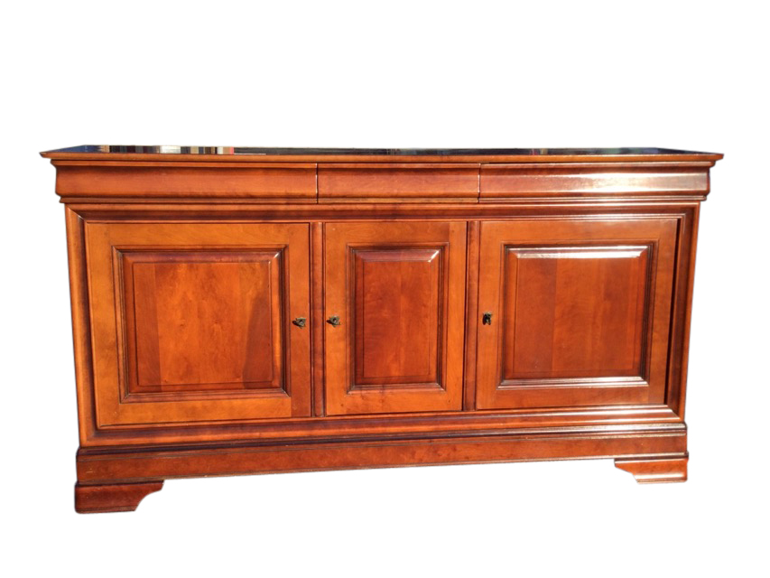 A reproduction mahogany sideboard having rectangular rounded top above three cushion moulded