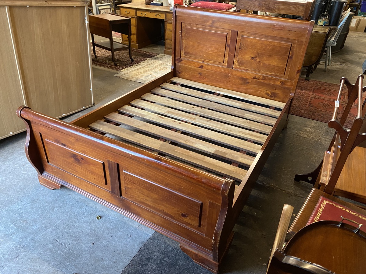 A mahogany sleigh bed, the shaped twin panelled headboard & tailboard with plain side rails, - Image 2 of 3