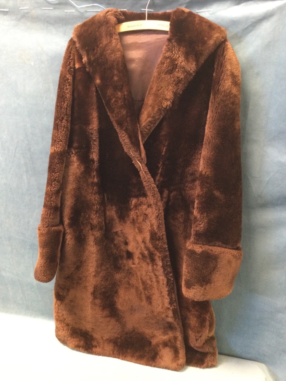A faux fur coat with wide collar & cuffs - lined. (43in collar to hem) - Image 2 of 3