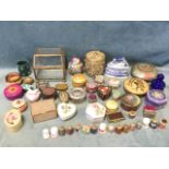 Miscellaneous trinket boxes & covers - enamelled, ceramic, inlaid, pill pots, handpainted, a glass