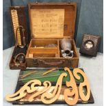 An oak cased Speedy moisture tester by Thomas Ashworth & Co Ltd of Burnley with instructions to lid;