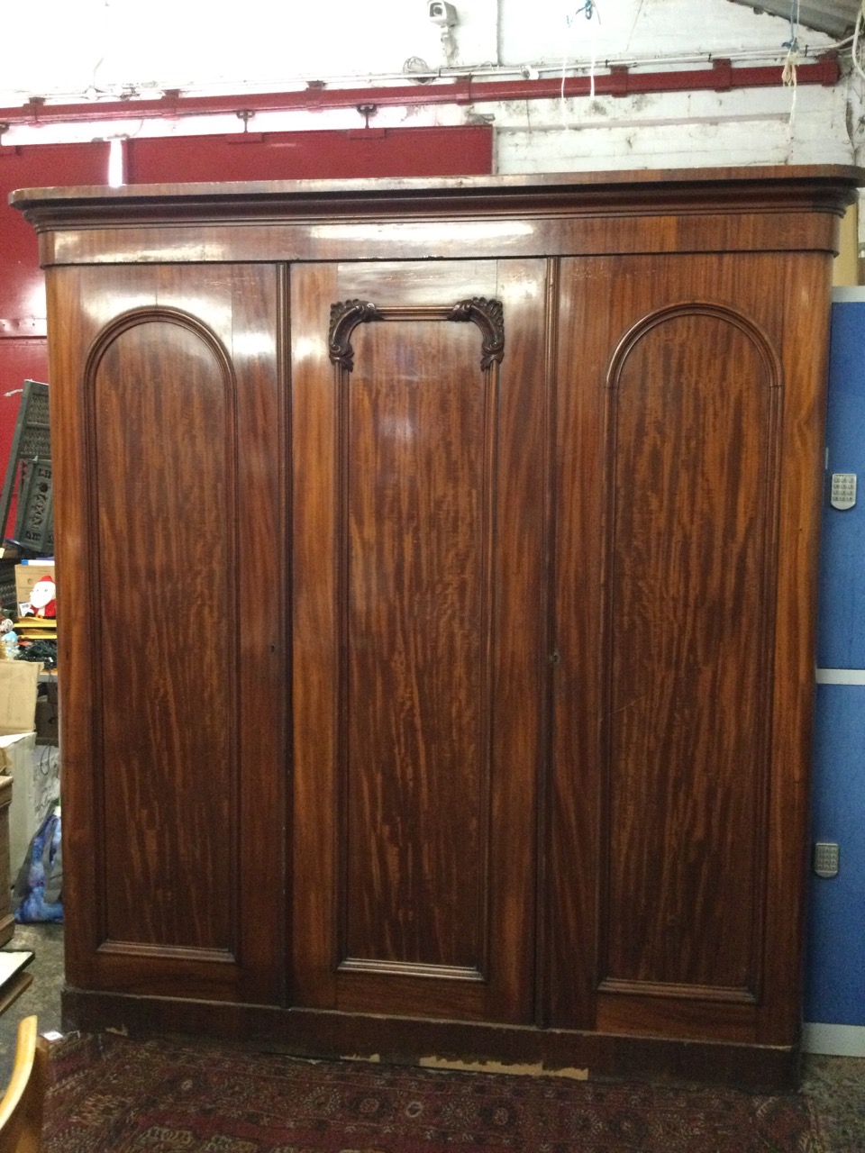 A Victorian mahogany Wylie & Lochead combination wardrobe, the central panelled door enclosing - Image 2 of 3