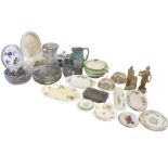 Miscellaneous ceramics & glass including bowls, a Wood kingfisher jug, Worcester dishes, a willow