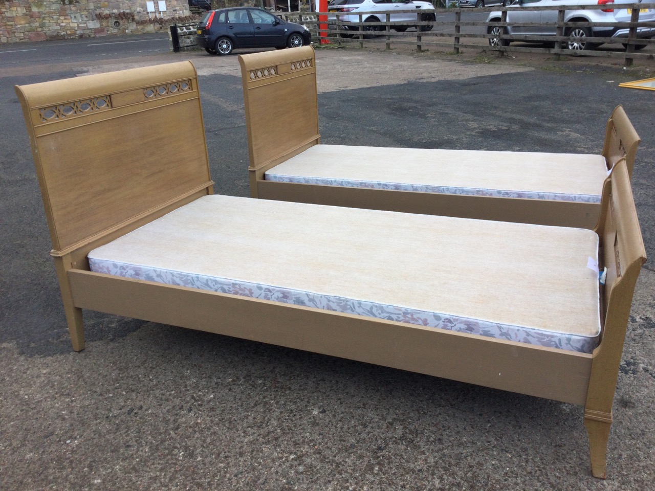 A pair of stained 3ft 6in single beads, the shaped headboards and tailboards with pierced fretwork - Image 3 of 3