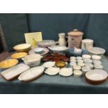 Miscellaneous kitchen ceramics including a French terracotta bread crock & cover, ramekin dishes,