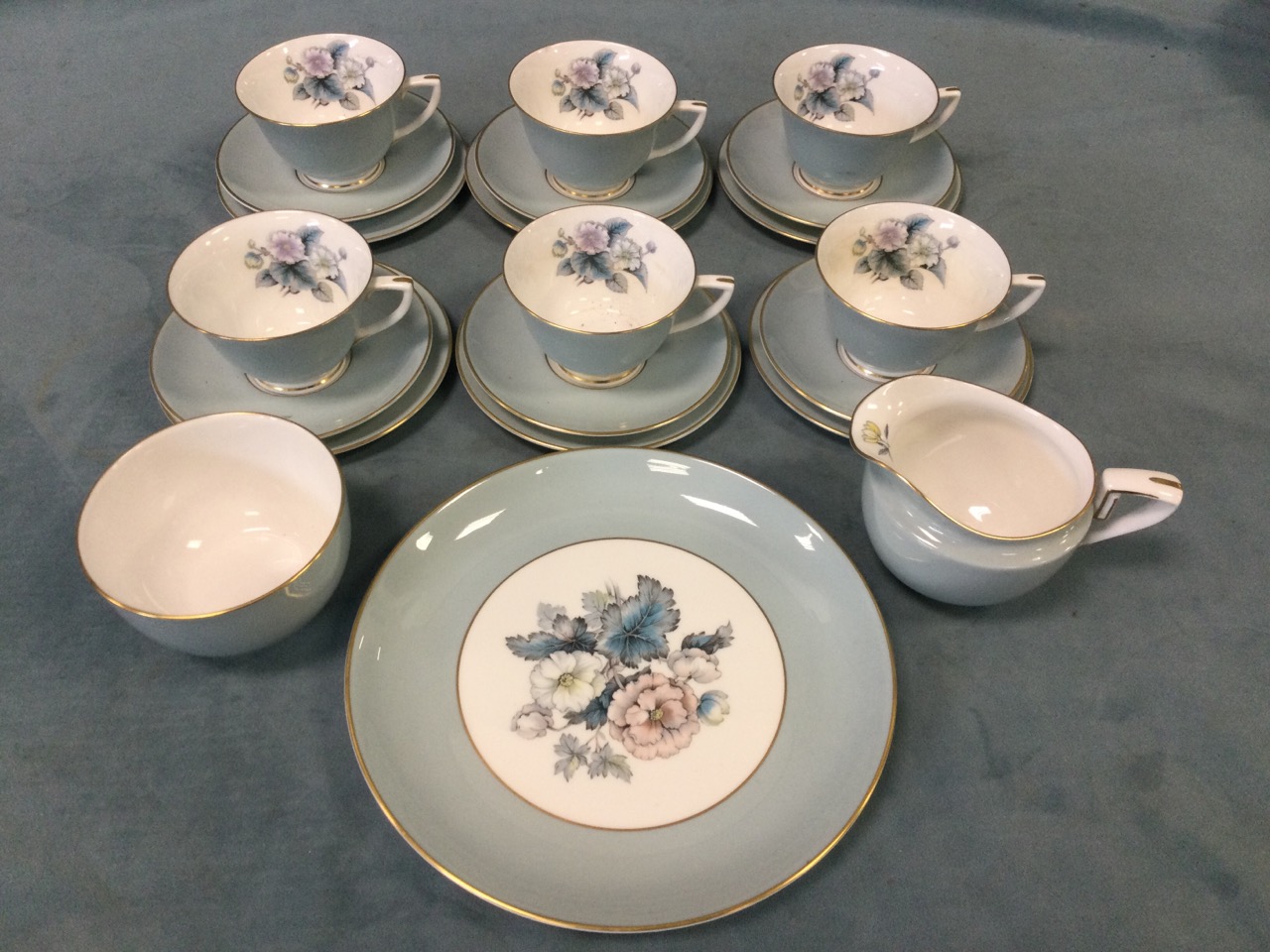 A Royal Worcester dinner/breakfast service decorated in the woodland pattern with duck-egg blue - Image 3 of 3