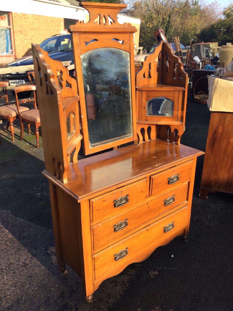 A late Victorian satin walnut dressing table with pierced fretwork above bevelled plates, the - Image 3 of 3