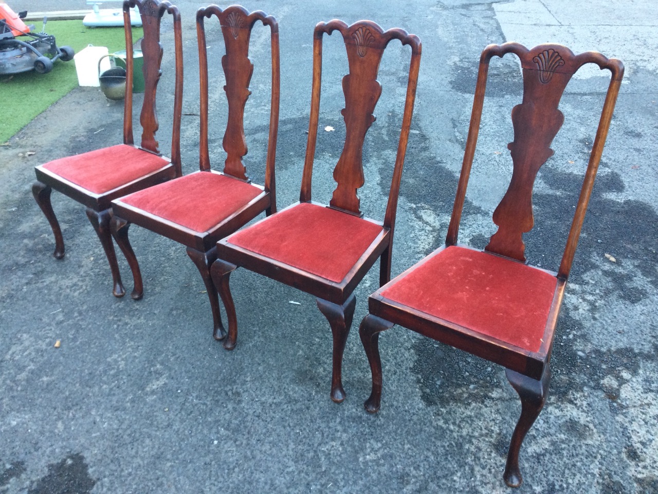 A set of four Edwardian stained Queen Anne style dining chairs, the shaped splats with shell carving - Image 2 of 3