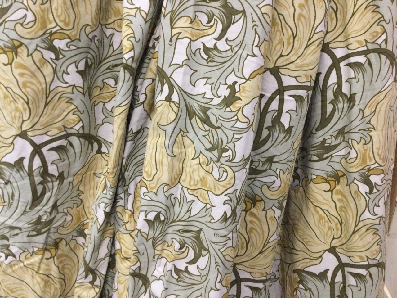 A pair of long William Morris style lined Liberty curtains printed in the Edith pattern after - Image 3 of 3