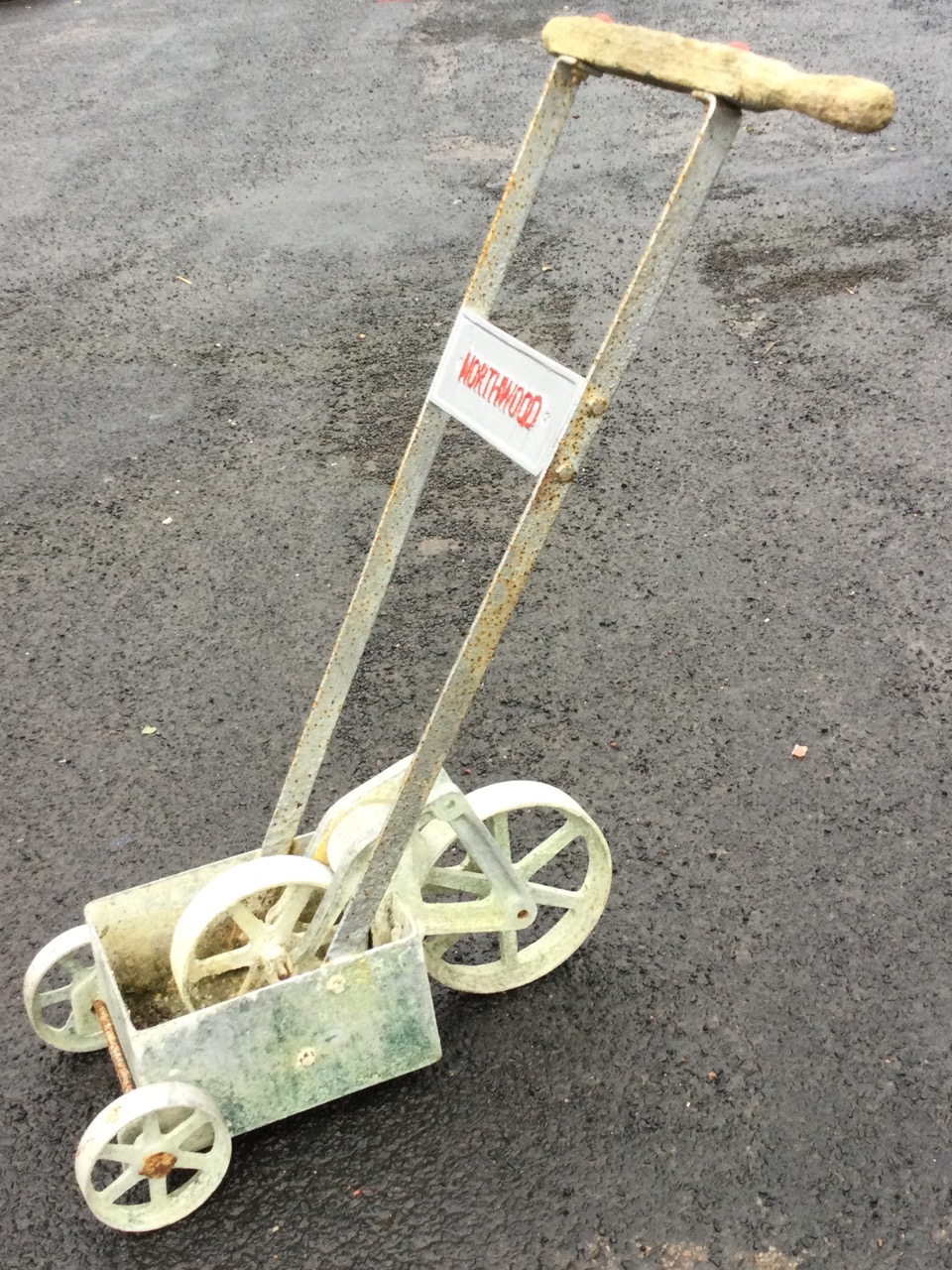 A Northwood field marker with rollers to tank on trolley wheels with wood handle; and a tapering - Image 2 of 3