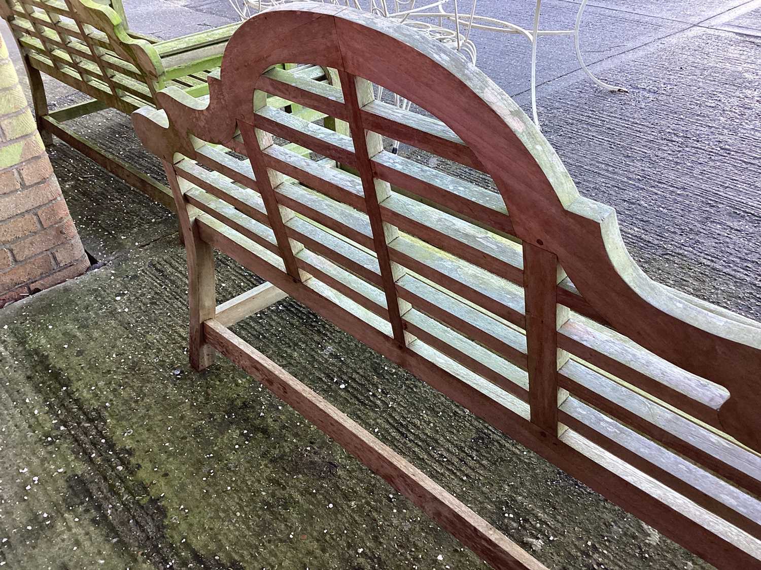 Lutyens style teak garden bench - Image 8 of 8