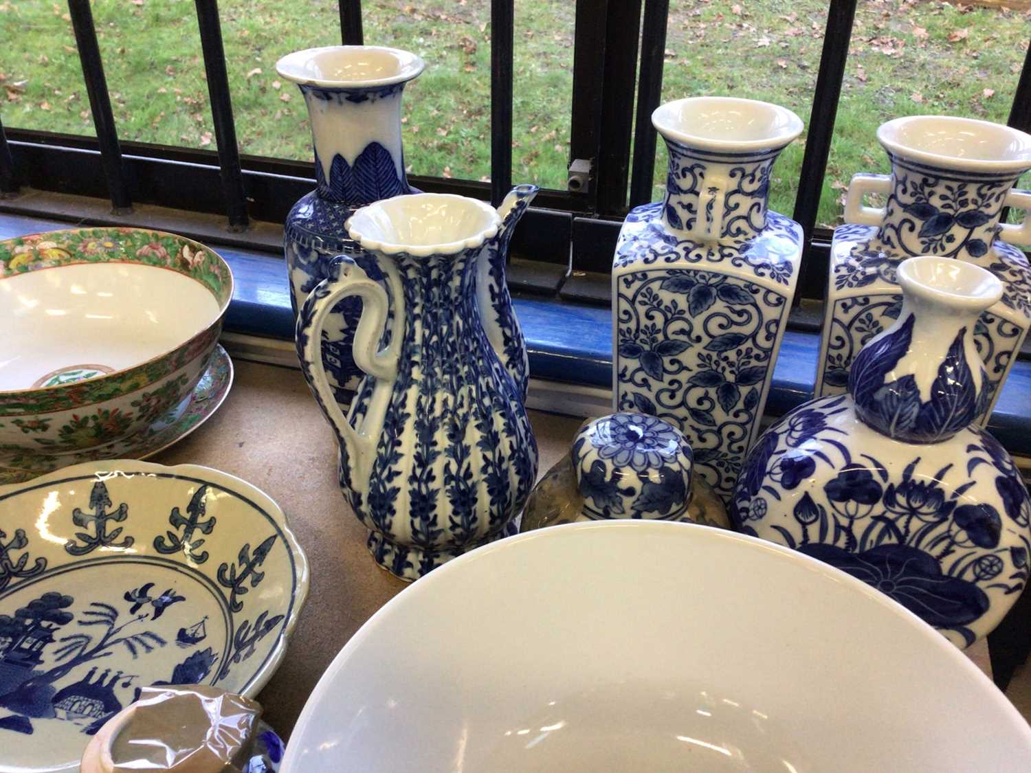 Quantity of antique and later Chinese porcelain, including Canton bowl and dish, blue and white prun - Image 5 of 6