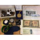 Collection of coins, bank notes and sundry items