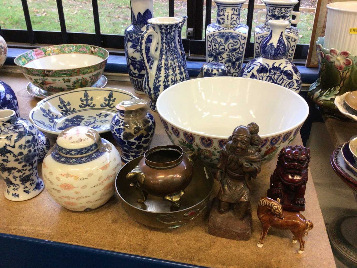 Quantity of antique and later Chinese porcelain, including Canton bowl and dish, blue and white prun - Image 4 of 6