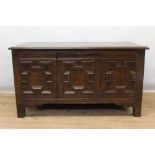 Late 17th / 18th century oak coffer