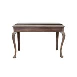 Marble topped hall table on cabriole front legs, 112cm wide, 50cm deep, 75.5cm high