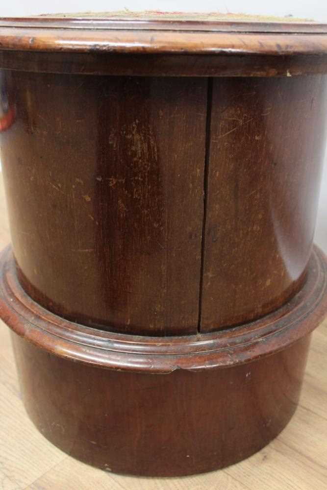 Victorian mahogany pedestal commode - Image 4 of 4