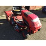 Countax C400H Hydrostatic Ride on Lawnmower / Lawn Tractor with 14HP Briggs & Stratton Engine..