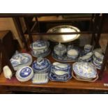 Mixed lot of Victorian and later blue and white china to include jugs, sauce boats, tureens etc