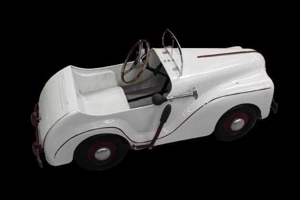 Tri-ang children's pedal car, fully restored to an excellent standard and finished in Old English Wh - Image 2 of 2