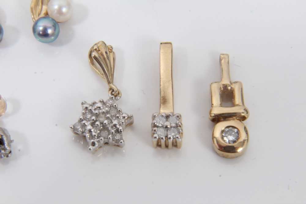 Three diamond set pendants, pair diamond studs earrings, two pairs of pearl earrings and pair gem se - Image 3 of 5