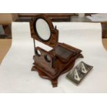 Stereoscopic viewer and cards