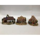 Large collection of Lilliput Lane cottages with listing included