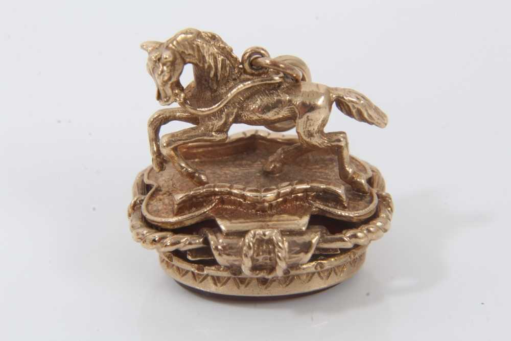 9ct gold horse fob with carnelian seal, one other 9ct gold fob on 9ct gold chain, Victorian diamond - Image 3 of 8