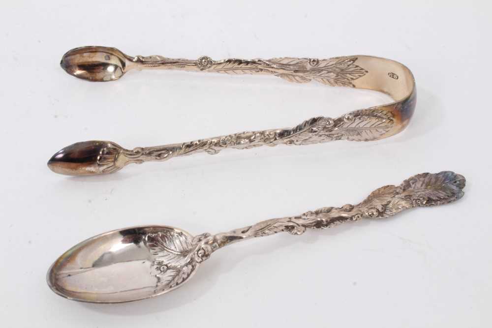 Good quality set of six Victorian silver teaspoons and matching pair sugar tongs - Image 3 of 5