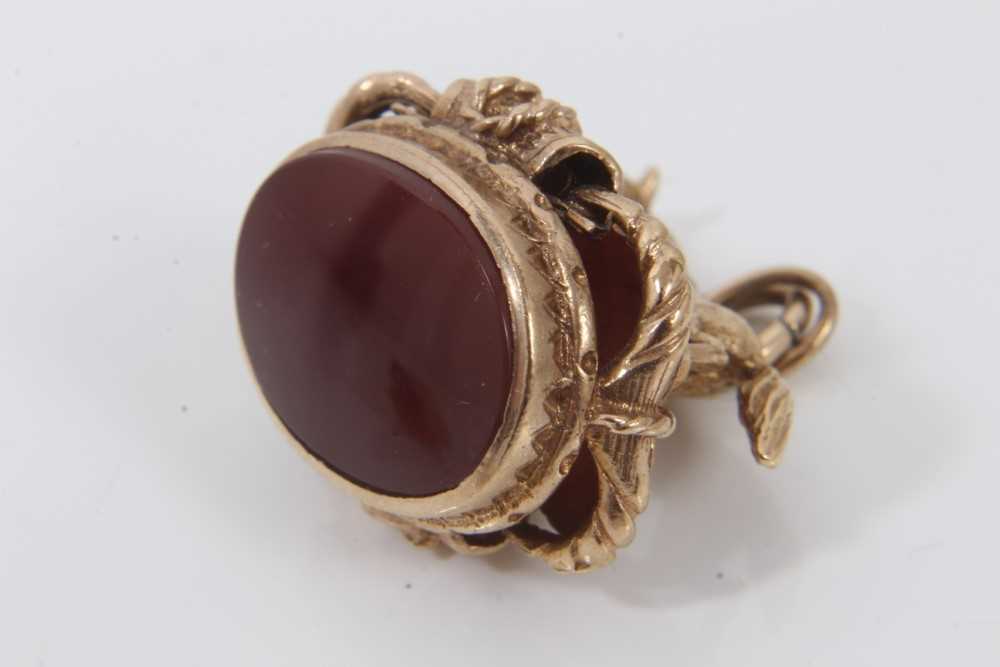 9ct gold horse fob with carnelian seal, one other 9ct gold fob on 9ct gold chain, Victorian diamond - Image 4 of 8