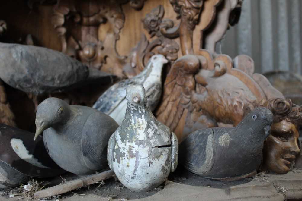 Flock of nine antique decoy pigeons - Image 3 of 8