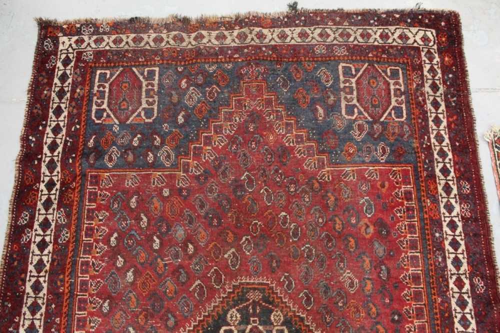 Persian rug, together with a small Heriz rug - Image 5 of 9