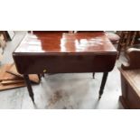 Victorian mahogany Pembroke table with end drawer on turned legs, 90cm wide
