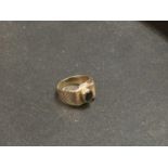 Antique 14ct gold moonstone ring