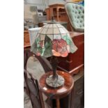 Reproduction Tiffany table lamp, with decorative shade