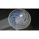 Rene Lalique Poissons pattern opalescent glass bowl, signed on base, 20.5cm diameter