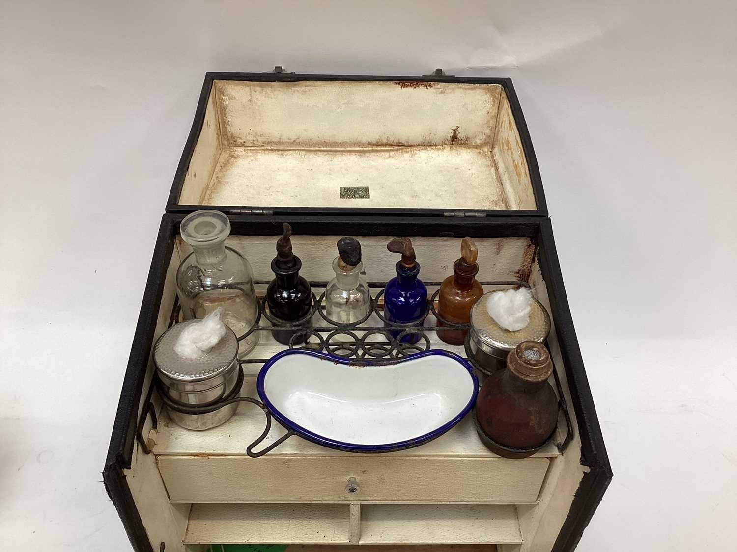 1940's / 50's travelling chemistry / chemists set in vinyl covered travelling case - Image 2 of 9